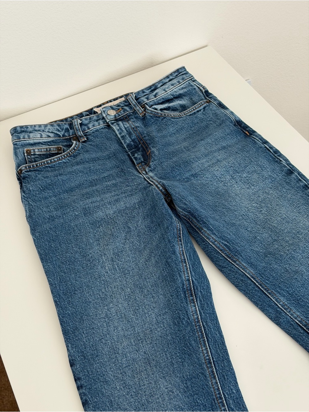 Topshop Women’s Straight Jeans in Medium Blue Wash